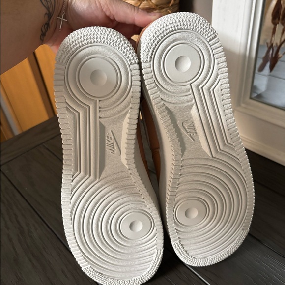 Air Force 1 ‘07 LX Nike Men’s 10 Women’s 11.5 Brand New! - Picture 9 of 11